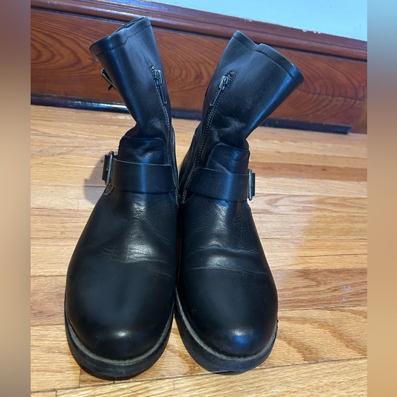 Frye Vicky Engineer Boots -  Size 10 - Picture 9 of 10